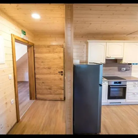 Διαμέρισμα Apartmaji Na Kozolcu - Smogavc *